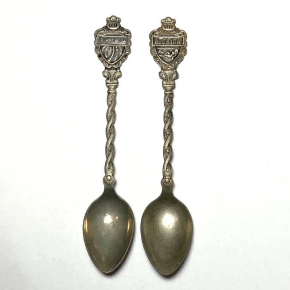 Florida‎ Palm Tree ST Augustine, FLA Lady on Beach 4 3/4” Souvenir Spoons Klepa